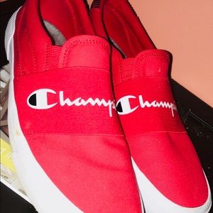 Champion Slip on - Size 11 - Red